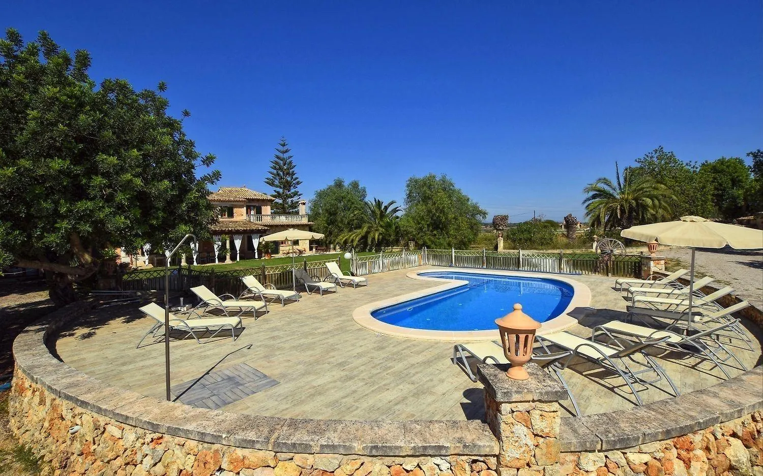 Ferienhaus Costitx Mit Pool Und Internet Fuer 12 Personen